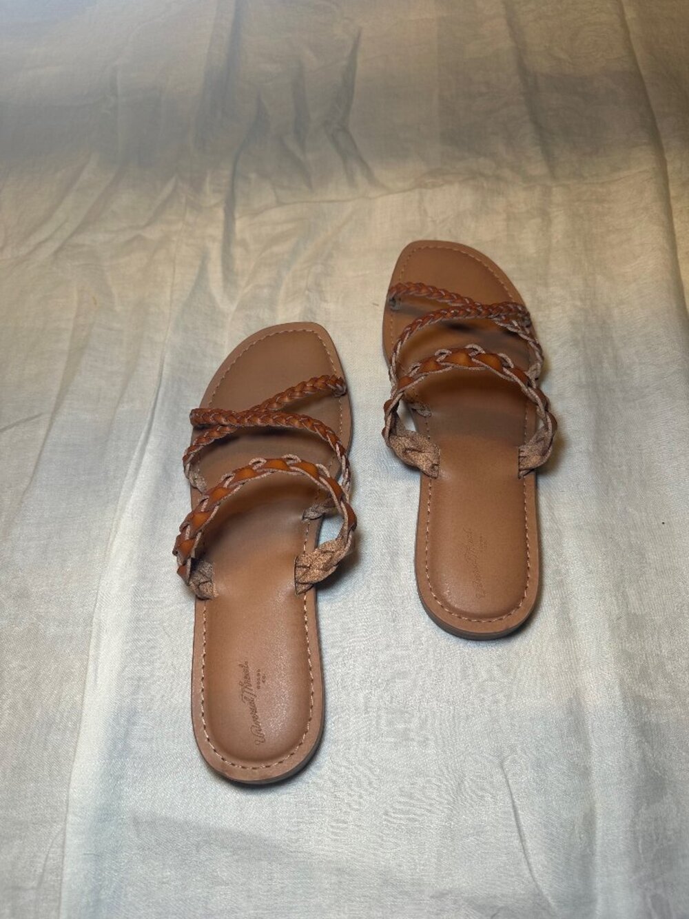 Universal Thread Braided Leather Sandals. Tan.  Women's Sz 10